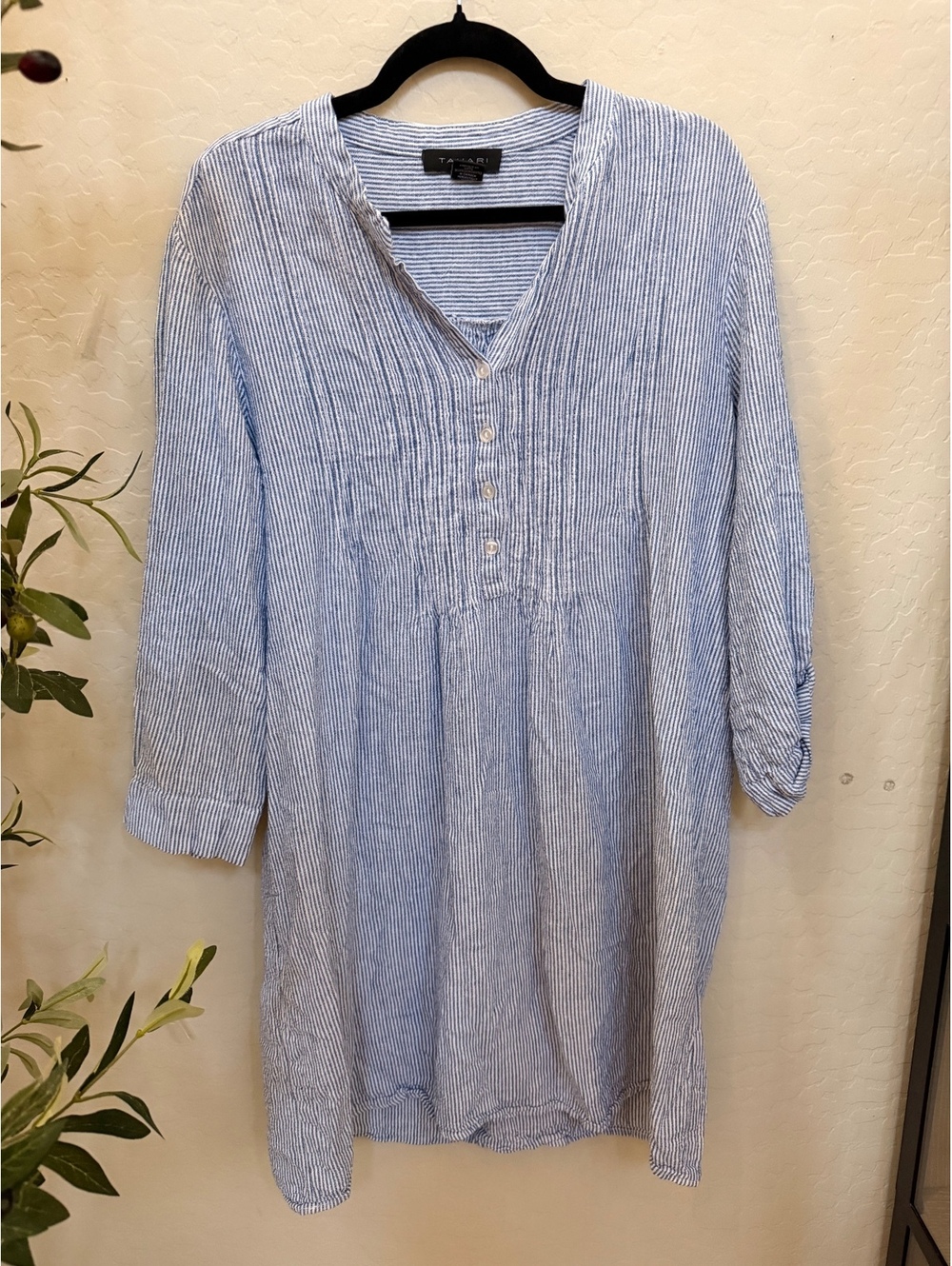 Tahari Button up short long sleeve dress